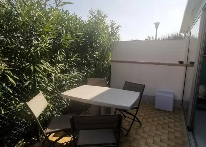 T2 Climatise Proche Avec Parking - Fr-1-607-109 Appartement